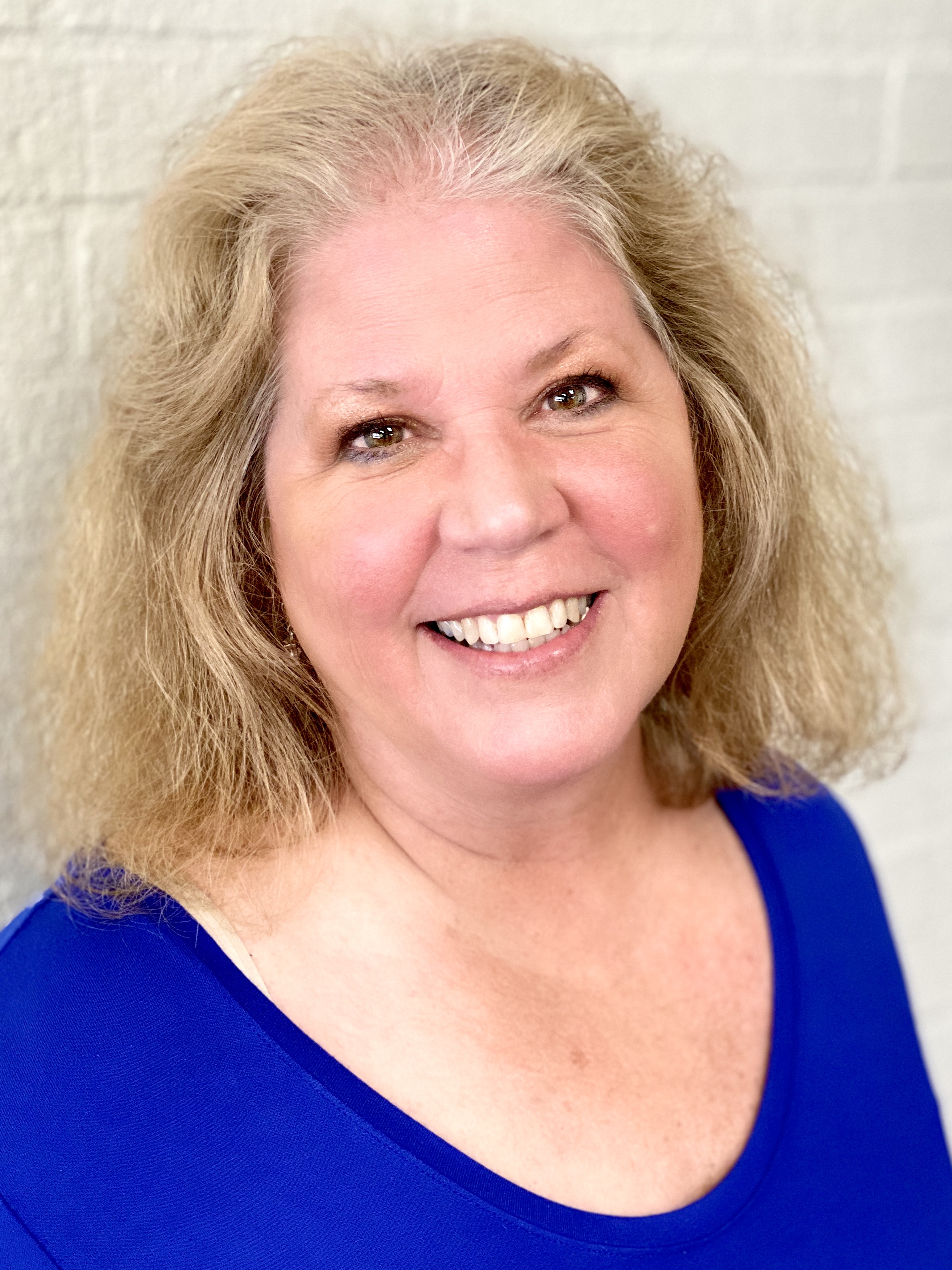 Eva Ballone Head Shot